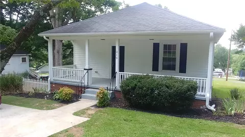 219 Mountain Crest Dr, Easley, SC 29640 photo 1