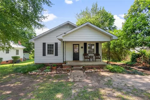 127 W Main St, Pendleton, SC 29670 photo 1