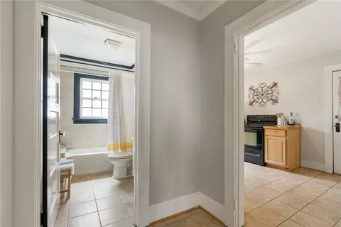 127 W Main St, Pendleton, SC 29670 photo 16