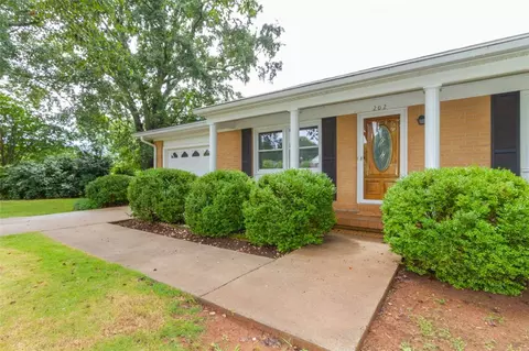 202 Lakewood Dr, Pendleton, SC 29670 photo 5