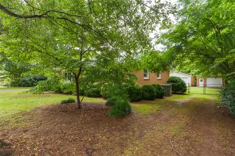 202 Lakewood Dr, Pendleton, SC 29670 photo 4