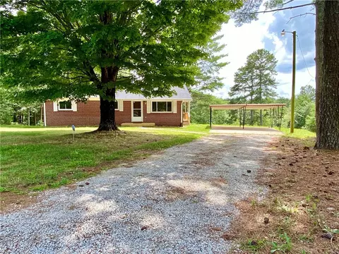 198 Dickard Rd, Walhalla, SC 29691 photo 4