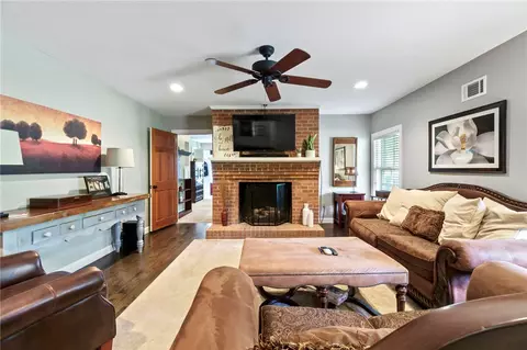 1115 Summers Dr, Pendleton, SC 29670 photo 4
