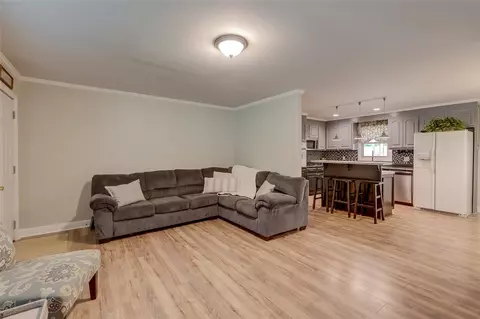 112 Eisenhower St, Easley, SC 29642 photo 6