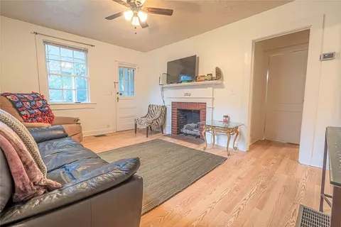109 Augusta St, Easley, SC 29640 photo 5