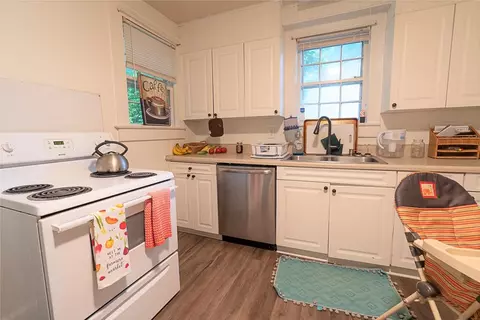 109 Augusta St, Easley, SC 29640 photo 6
