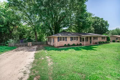 131 W Old Pendleton Rd, Central, SC 29630 photo 2