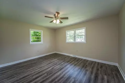 131 W Old Pendleton Rd, Central, SC 29630 photo 22