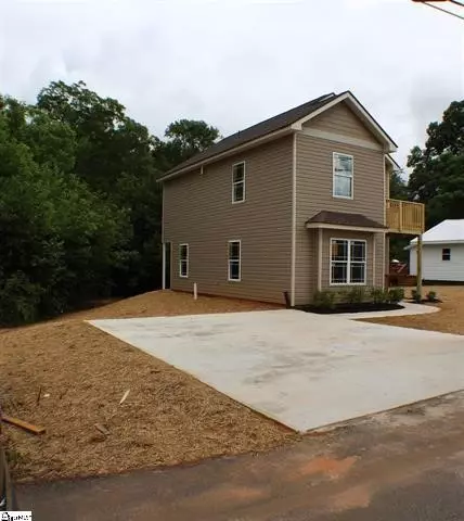 3 Welborn St, Pelzer, SC 29669 photo 2