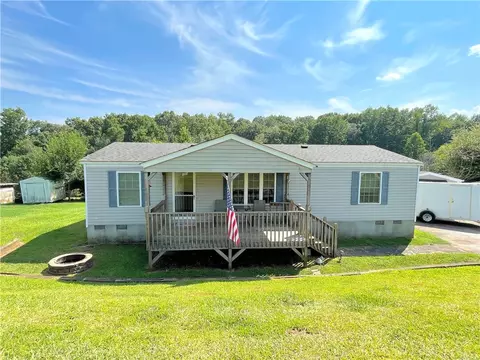 109 Sky View Dr, Walhalla, SC 29691 photo 1