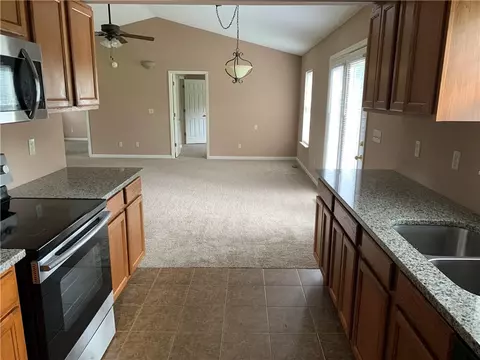 412 E Crescent Dr, Seneca, SC 29678 photo 15