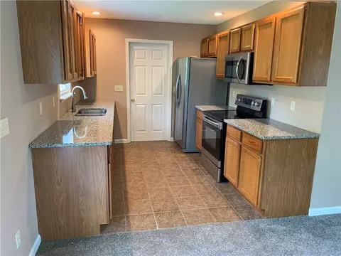 412 E Crescent Dr, Seneca, SC 29678 photo 11