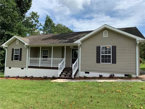 412 E Crescent Dr, Seneca, SC 29678 photo 1