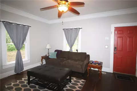 922 Cherry St, Pendleton, SC 29670 photo 3