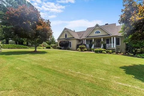 3904 Turnberry Loop, Seneca, SC 29678 photo 4