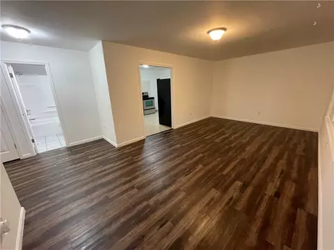 22 Baldwin St, Honea Path, SC 29654 photo 2