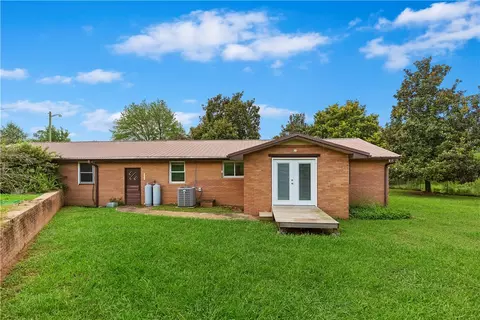295 A Sullivan Rd, Walhalla, SC 29691 photo 3