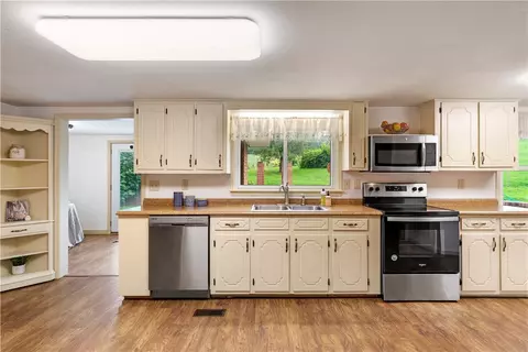 295 A Sullivan Rd, Walhalla, SC 29691 photo 10