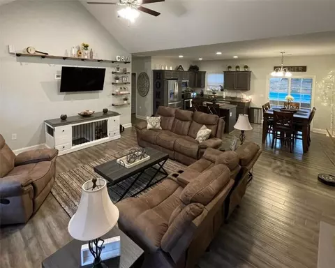 108 Mcarthur St, Easley, SC 29642 photo 7