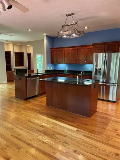 282 Warbranch Rd, Central, SC 29630 photo 8