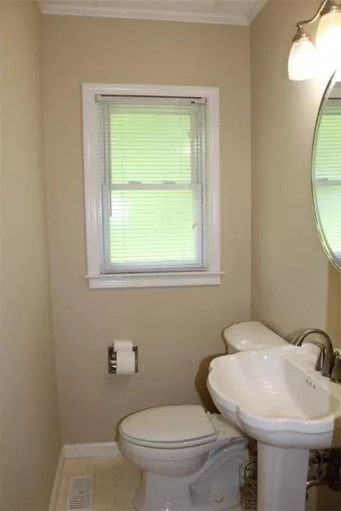 101 Walton Dr, Williamston, SC 29697 photo 18