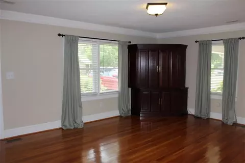 101 Walton Dr, Williamston, SC 29697 photo 3