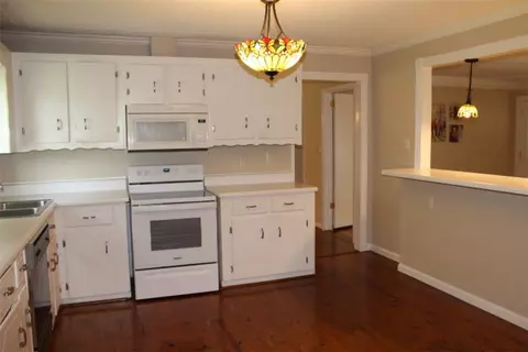 101 Walton Dr, Williamston, SC 29697 photo 6