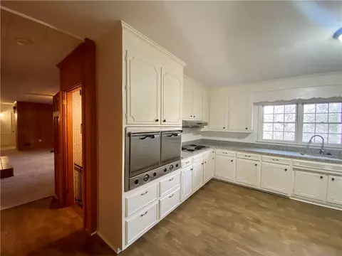 242 Grove Dr, Clemson, SC 29631 photo 17