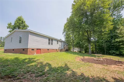 113 Avery Dr, Easley, SC 29640 photo 4