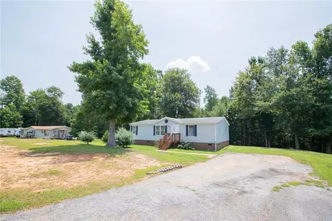 113 Avery Dr, Easley, SC 29640 photo 2