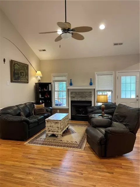 101 Jamlette Dr, Walhalla, SC 29691 photo 3