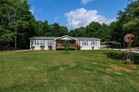 401 Gentry Rd, Seneca, SC 29678 photo 2