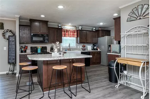 401 Gentry Rd, Seneca, SC 29678 photo 6