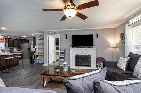 401 Gentry Rd, Seneca, SC 29678 photo 11