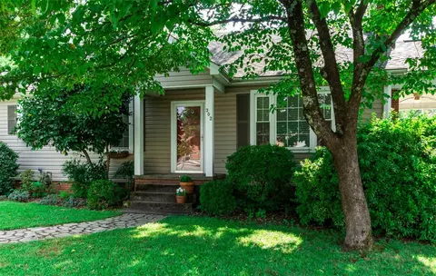 302 S B St, Easley, SC 29642 photo 8