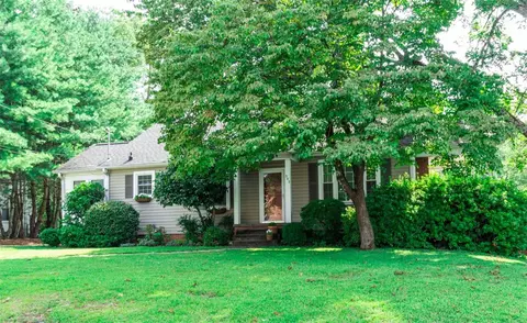 302 S B St, Easley, SC 29642 photo 1