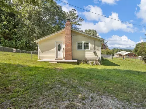 115 Rabbit Rd, Pickens, SC 29671 photo 2