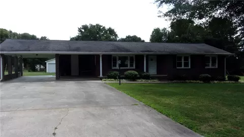 107 Dacus Dr, Williamston, SC 29697 photo 1
