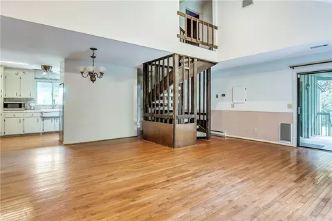 364 Lenhardt Rd, Easley, SC 29640 photo 9