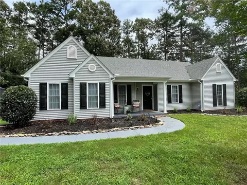 207 E Mauldin St, Walhalla, SC 29691 photo 2