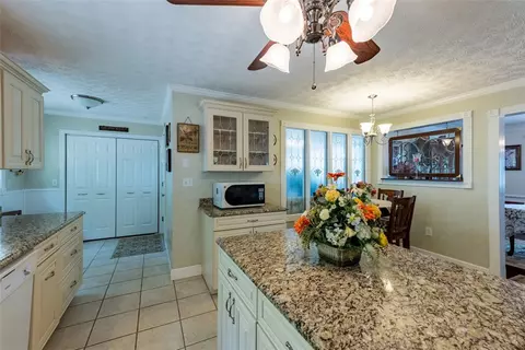 407 Mount Forest Cir, Easley, SC 29640 photo 15