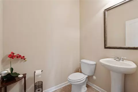 127 Berwick Ct, Easley, SC 29642 photo 9