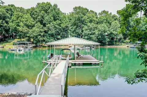 111 Lindos Dr, Seneca, SC 29672 photo 4