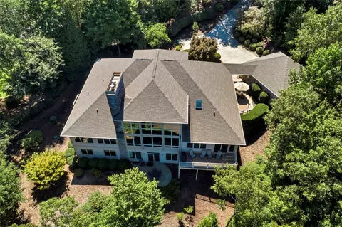 427 E Waterside Dr, Seneca, SC 29672 photo 12