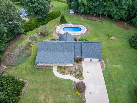 116 Ada Beth Dr, Pickens, SC 29671 photo 33