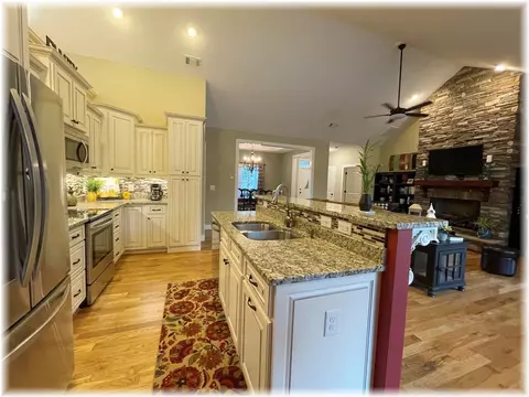 116 N Grant Rd, Seneca, SC 29678 photo 10