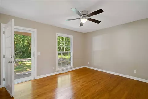 1114 White St, Pendleton, SC 29670 photo 6