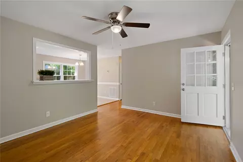 1114 White St, Pendleton, SC 29670 photo 5