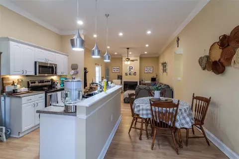 110 S 8th St, Easley, SC 29640 photo 10
