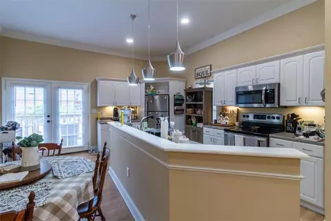 110 S 8th St, Easley, SC 29640 photo 9